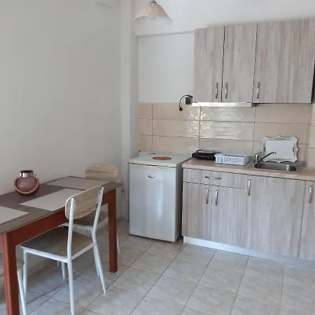 Μαρου Rooms Olympiaki Akti Exterior photo